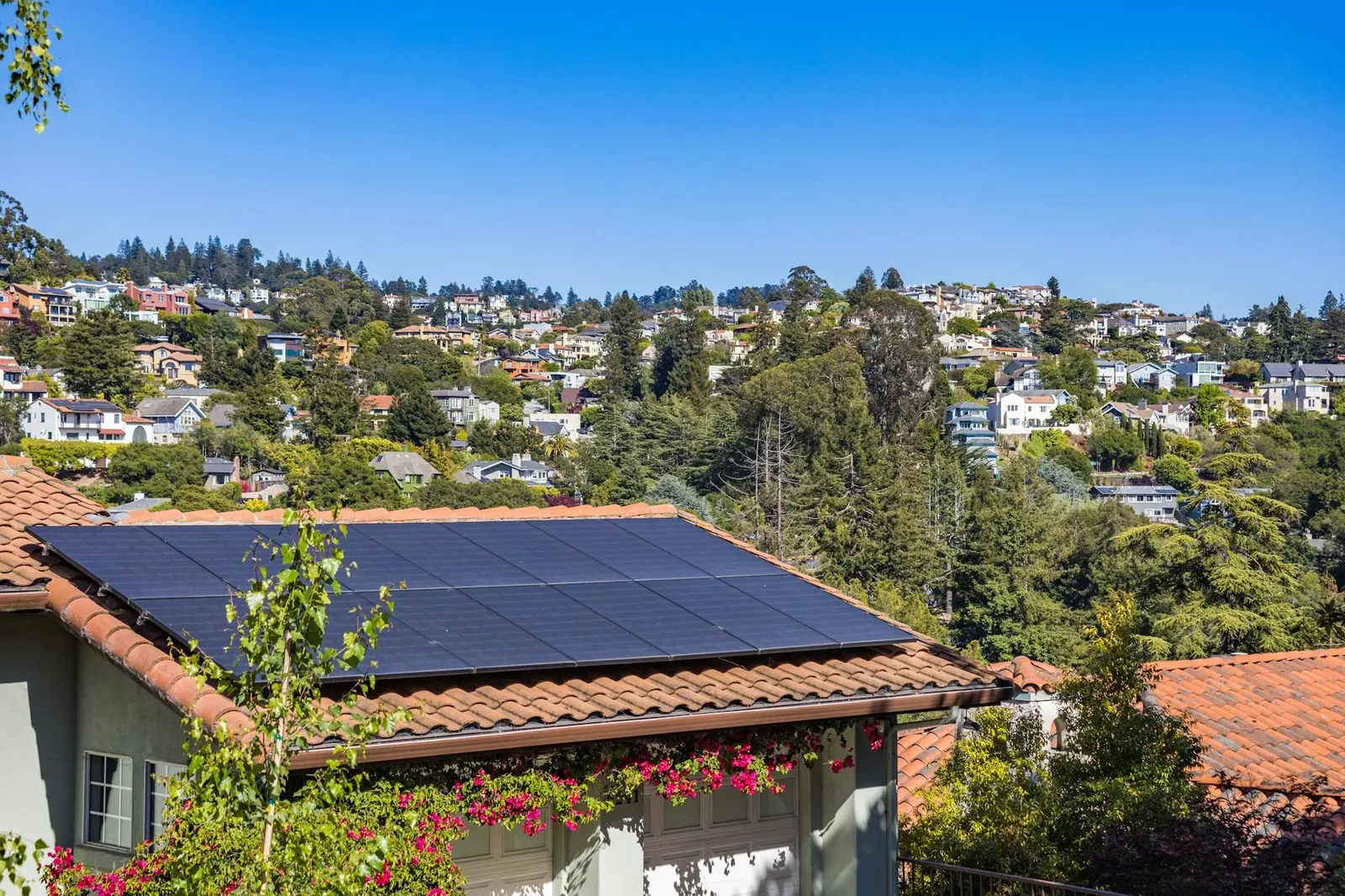 Sitigo Solaire en intervention panneaux solaires à Carcassonne